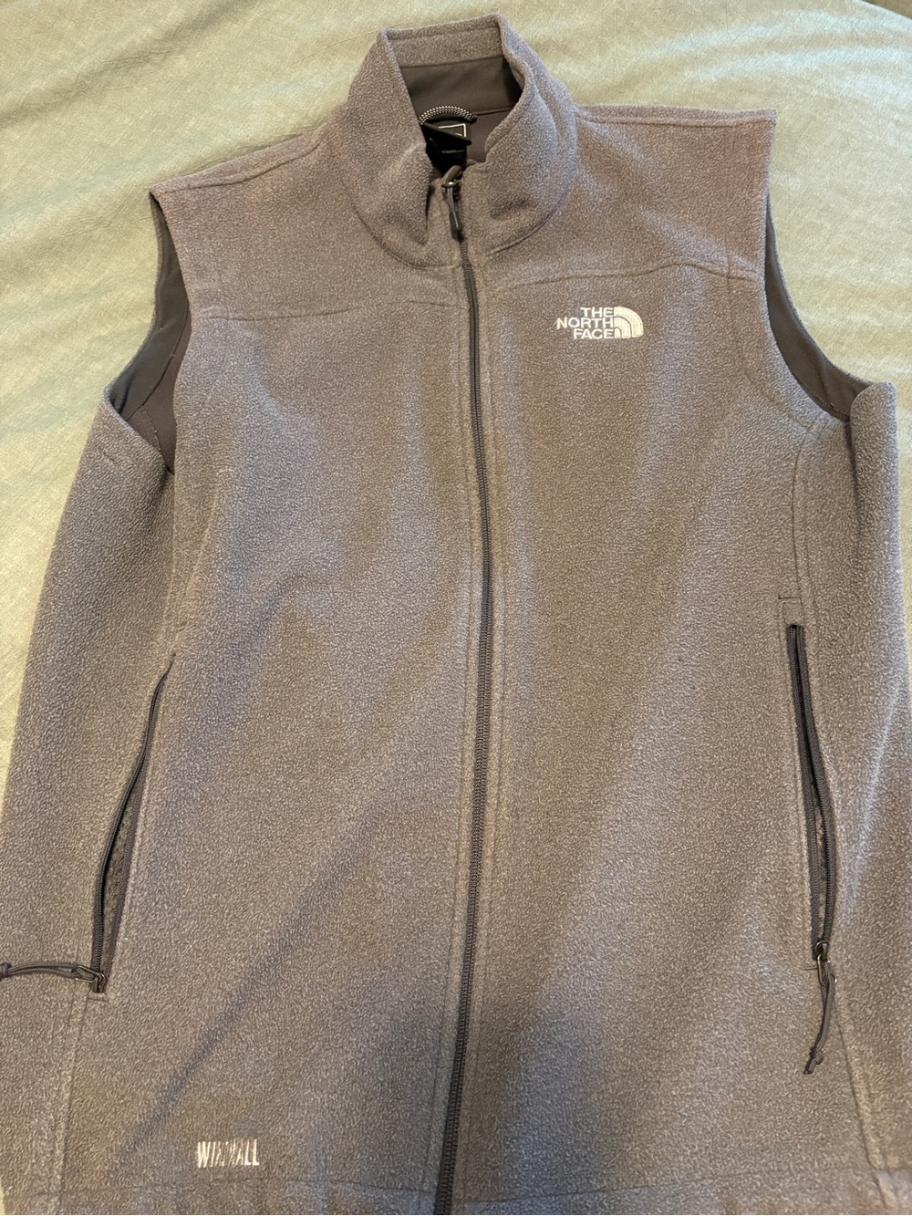 The North Face Men’s Gray Fleece Windwall Vest, Size Medium